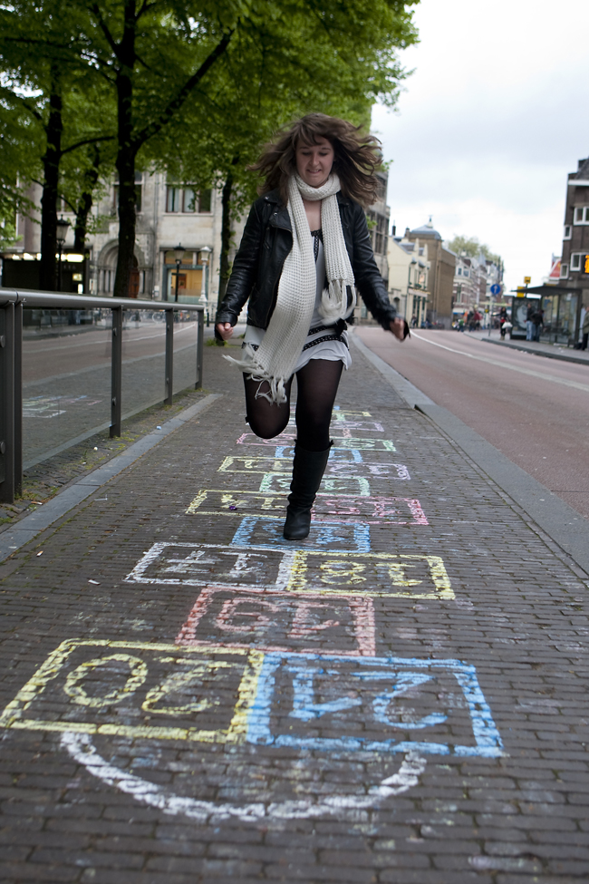 Ilvy Njiokiktjien Spelen op Straat Janskerkhof Utrecht 04